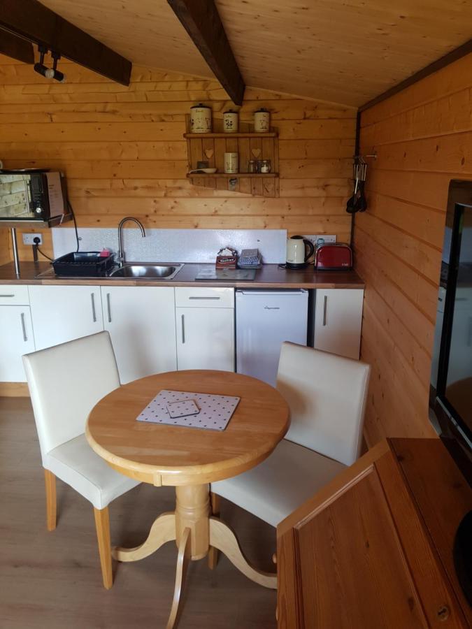 Country Bumpkin - Romantic Couples Stay In Oakhill Cabin Eksteriør bilde